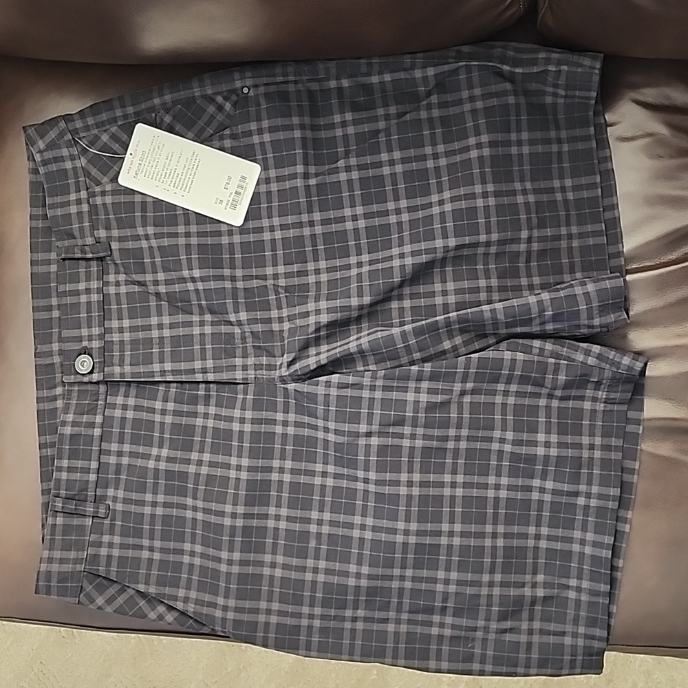 Lululemon Men's Kahuna Short, Size 38